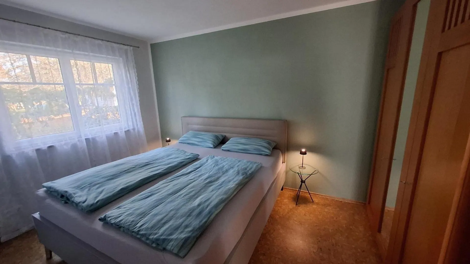 Alpencitynahe Ferienwohnung Brunnthal Apartment