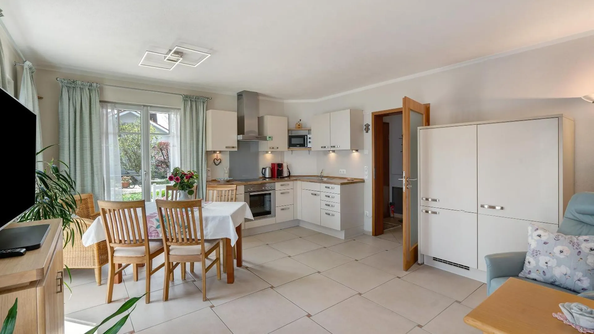 아파트 Alpencitynahe Ferienwohnung 브룬탈