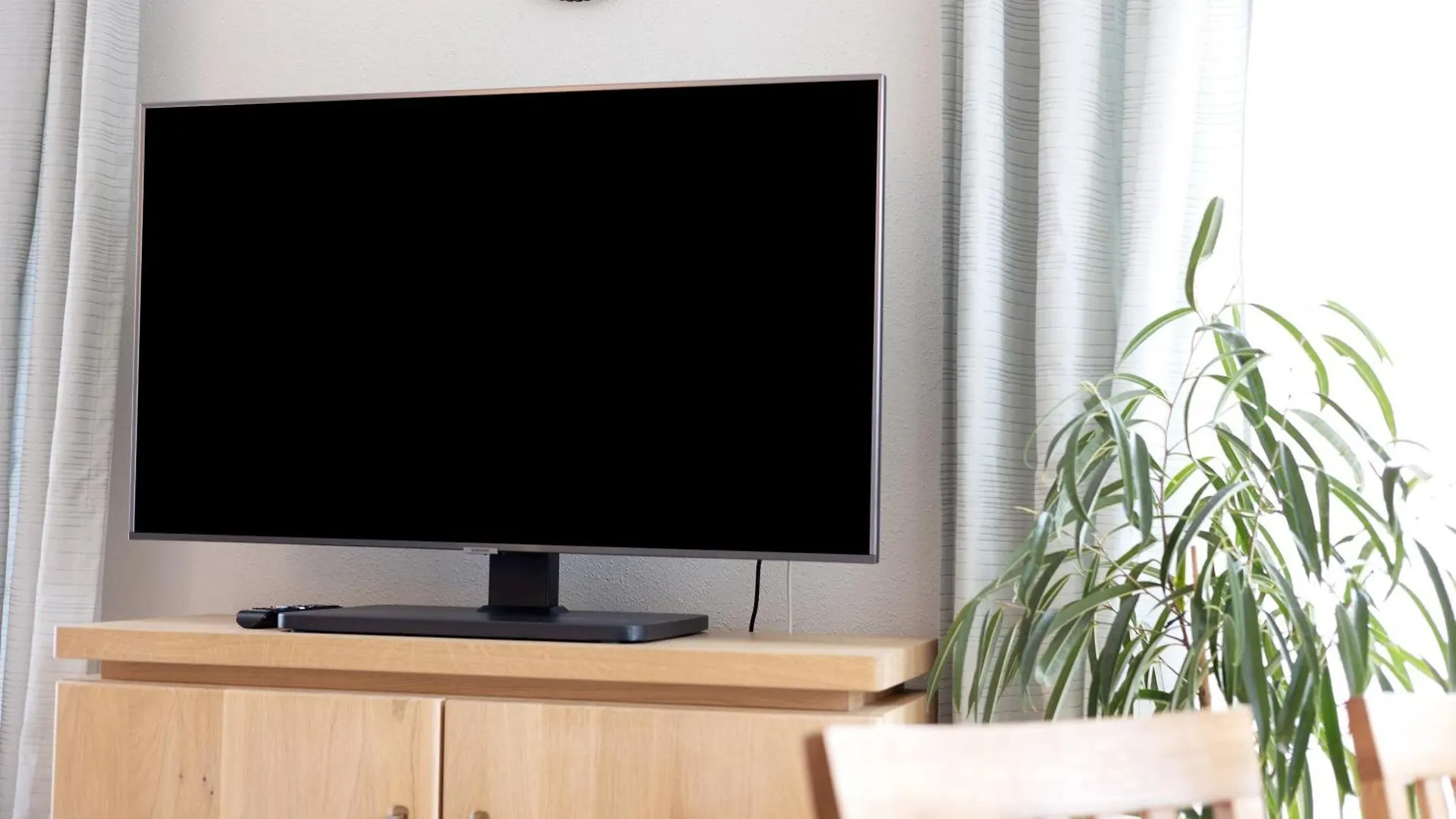 Alpencitynahe Ferienwohnung 브룬탈 아파트